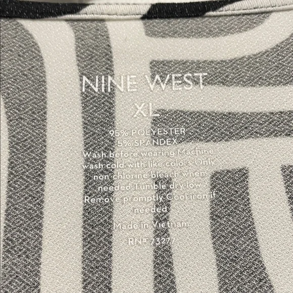 2/$20 Nine West XL Faux Wrap Black/White Dress Professional Sexy stretchy EUC - Picture 3 of 9